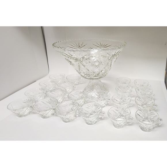 ANCHOR HOCKING Clear Prescut 1960s Star Of David Patterned Punch Bowl Set 22 - Picture 1 of 9
